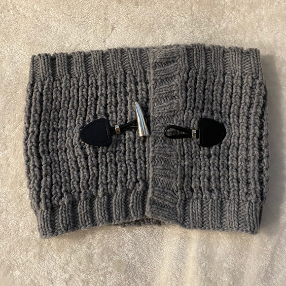Michael Kors Toggle Neck Warmer - Picture 8 of 13